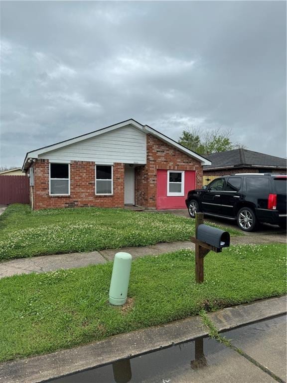 7633 Stonewood St, New Orleans, LA 70128 - photo 1