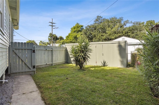 2303 Wisteria St, New Orleans, LA 70122 - view of yard with a gate