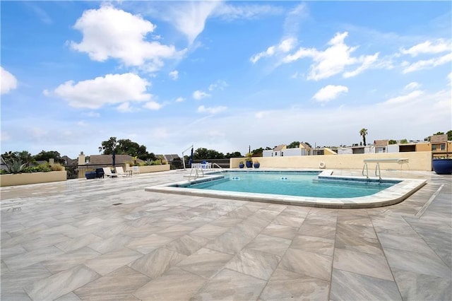 300 Lake Marina Ave Unit 14Dbw, New Orleans, LA 70124 - community pool with a patio