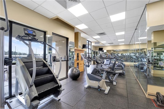 300 Lake Marina Ave Unit 14Dbw, New Orleans, LA 70124 - workout area with a drop ceiling