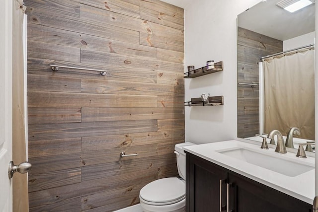70105 10th St, Covington, LA 70433 - bathroom with vanity and curtained shower