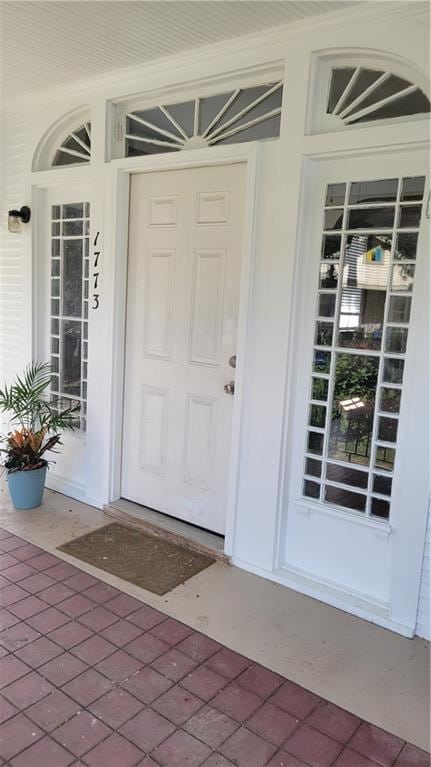 177375 N Dorgenois St, New Orleans, LA 70119 - doorway to property with covered porch