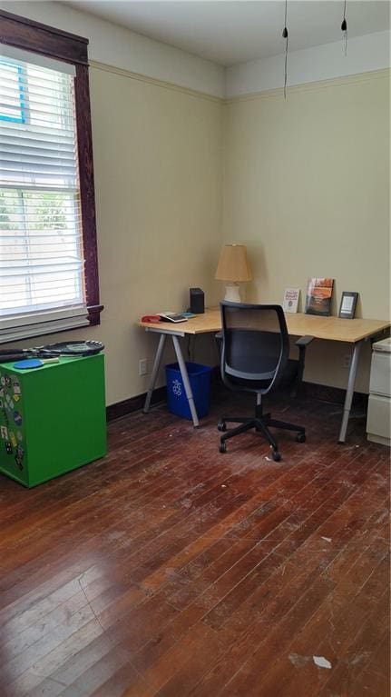 177375 N Dorgenois St, New Orleans, LA 70119 - office with dark wood-style flooring and baseboards