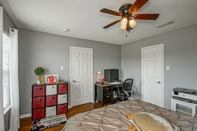 784 Lakeview Ln, Covington, LA 70435 - bedroom featuring wood finished floors and a ceiling fan