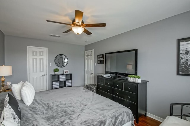 784 Lakeview Ln, Covington, LA 70435 - bedroom featuring dark wood-style flooring and ceiling fan