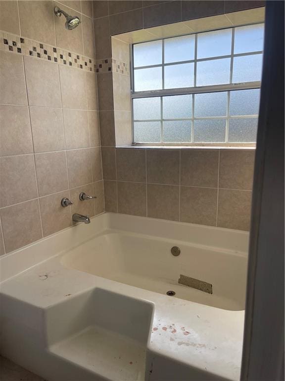 40 Cane Dr, La Place, LA 70068 - full bathroom featuring bathing tub / shower combination