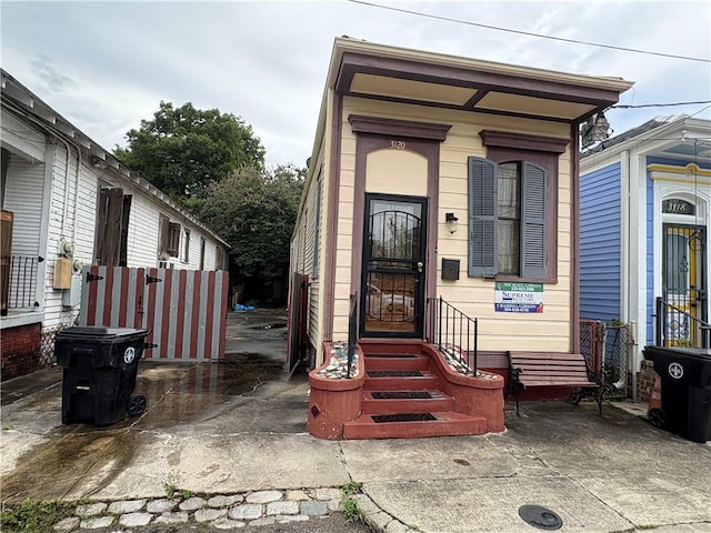 3120 Urquhart St, New Orleans, LA 70117 - entrance to property