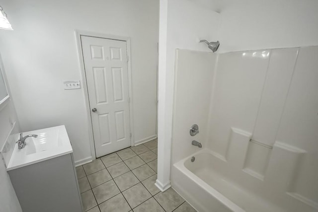 425 Park Blvd, New Orleans, LA 70114 - bathroom with tile patterned flooring, vanity, and bathtub / shower combination