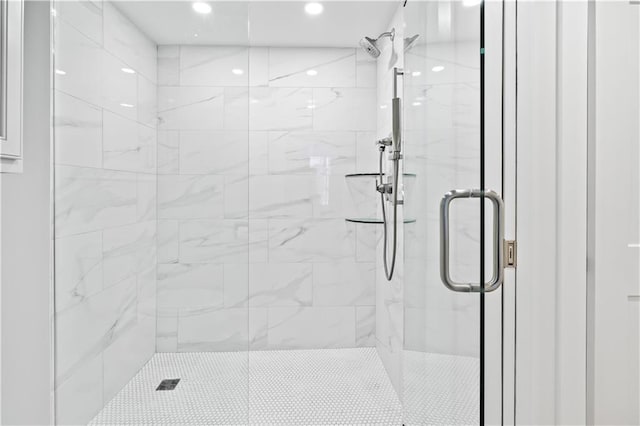 300 Lake Marina Ave Unit 7-C, New Orleans, LA 70124 - bathroom with a marble finish shower and recessed lighting