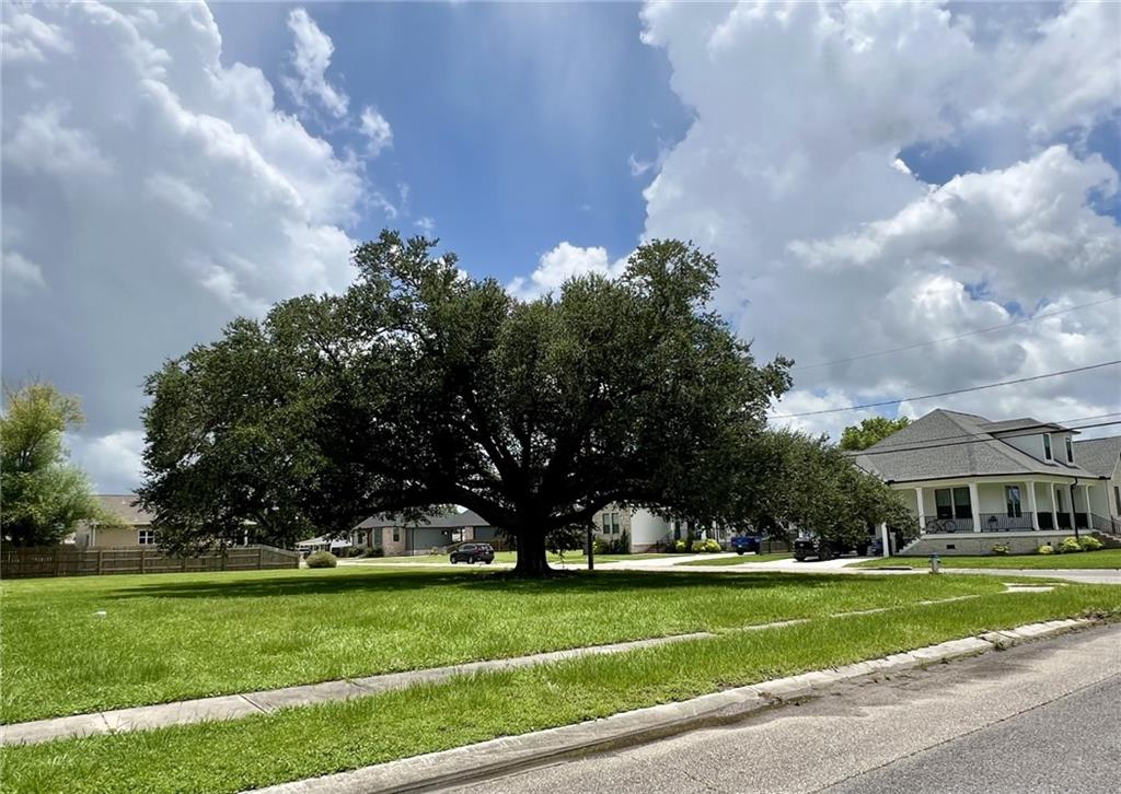 7205 Easy St, Arabi, LA 70032 - photo 1