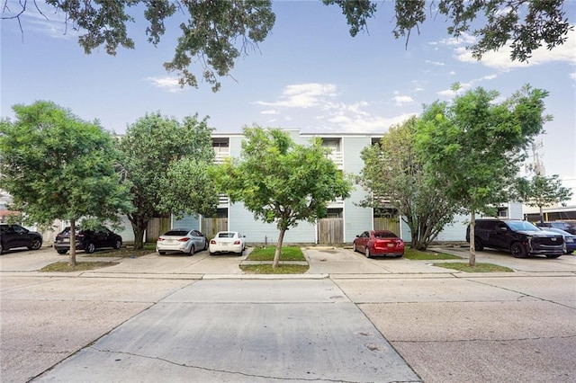 4218 Hessmer Ave Unit 217, Metairie, LA 70002 - view of front facade with uncovered parking