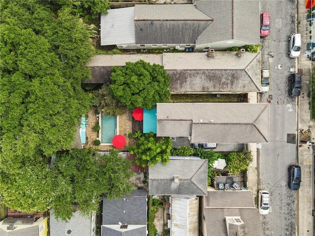 827 Port St, New Orleans, LA 70117 - drone / aerial view