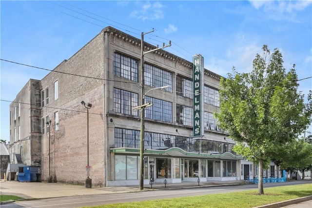 1824 Oretha Castle Haley Blvd Unit 209, New Orleans, LA 70113 - view of building exterior