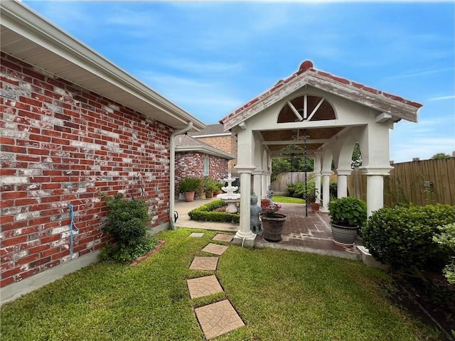 725 Marlene Dr, Gretna, LA 70056 - view of yard featuring a patio area