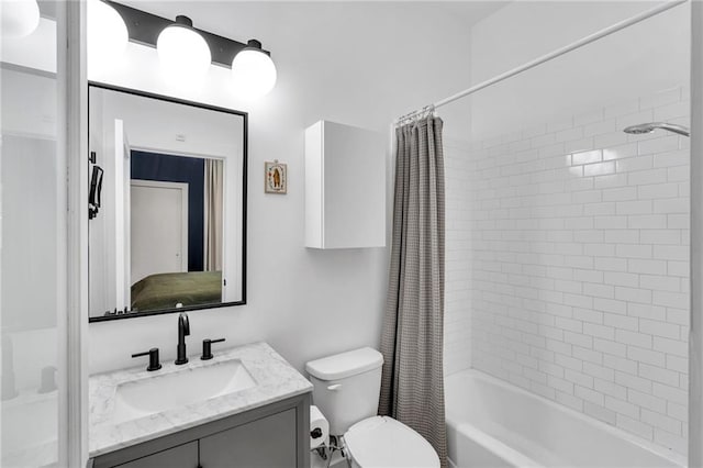 2113 Harmony St, New Orleans, LA 70115 - bathroom featuring vanity and shower / tub combo with curtain