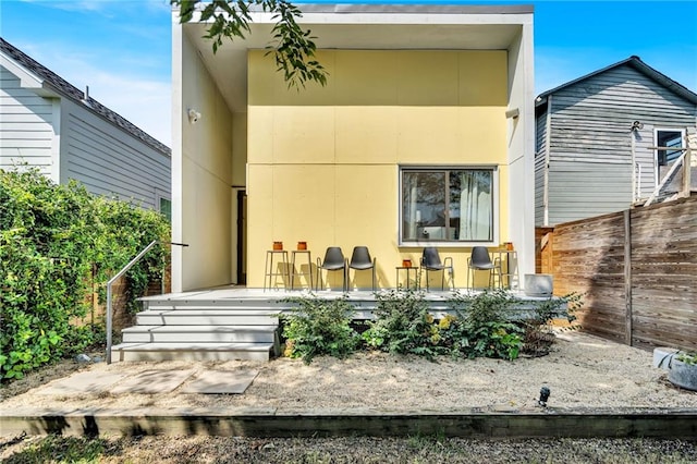 2113 Harmony St, New Orleans, LA 70115 - rear view of house