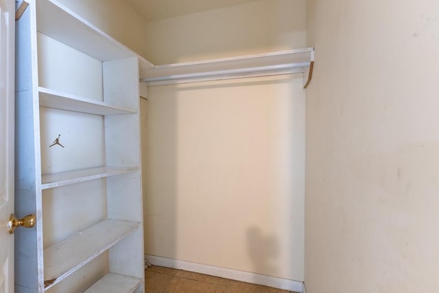 716260 Bunker Hill Rd, New Orleans, LA 70127 - view of closet