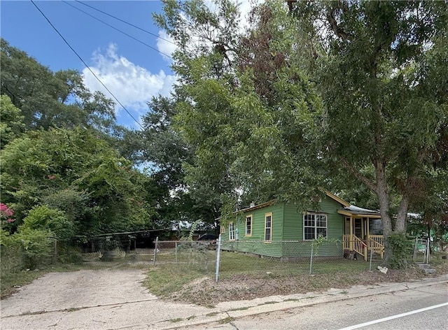 551 Sullivan Dr, Bogalusa, LA 70427 - photo 4