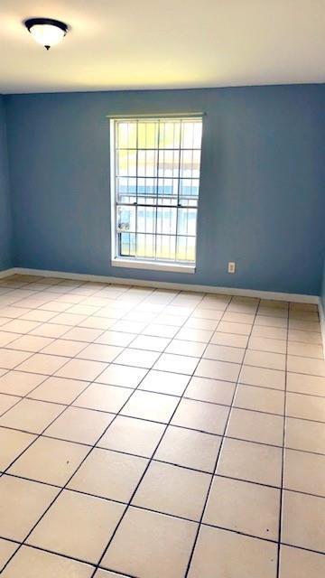 10920 Roger Dr, New Orleans, LA 70127 - photo 7