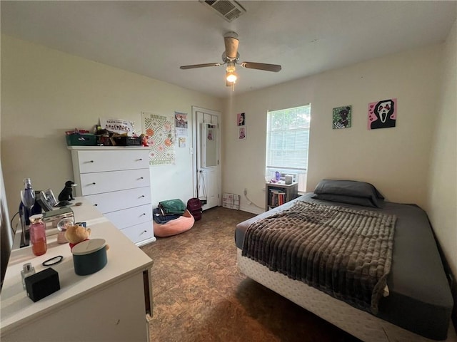3204 Claire Ave, Gretna, LA 70053 - bedroom featuring a ceiling fan