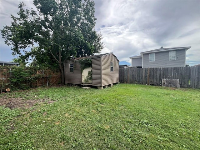 3204 Claire Ave, Gretna, LA 70053 - fenced backyard with a storage unit