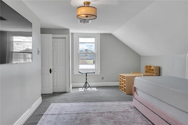 5349 Prytania St, New Orleans, LA 70115 - bedroom featuring carpet floors, vaulted ceiling, and a closet