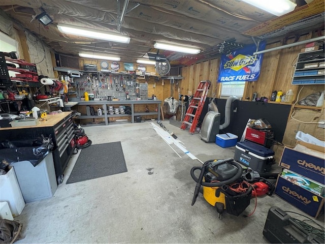 1620 Kent Ave, Metairie, LA 70001 - garage with a workshop area