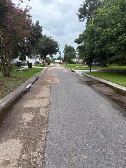 66 E Claiborne Sq, Chalmette, LA 70043 - photo 1