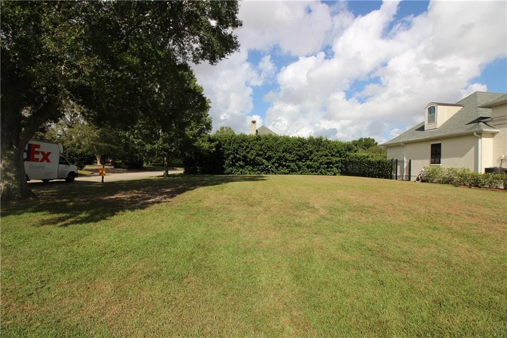 2 Bear Creek Dr, New Orleans, LA 70131 - photo 2