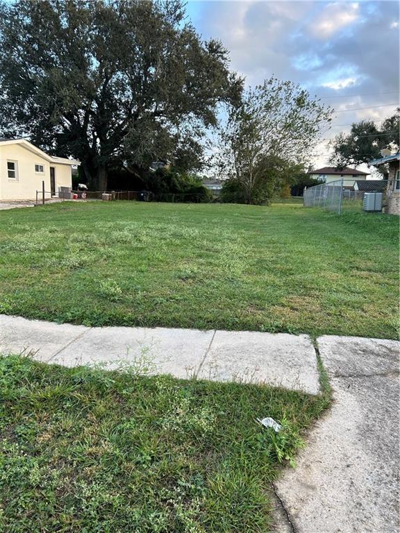 5042 Mexico St, New Orleans, LA 70126 - photo 1