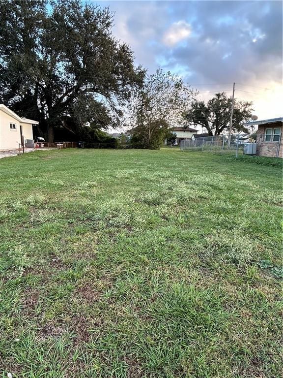 5042 Mexico St, New Orleans, LA 70126 - photo 2