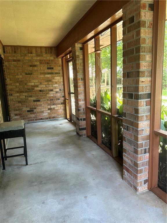 100 Oakwood Dr, Mandeville, LA 70448 - photo 17