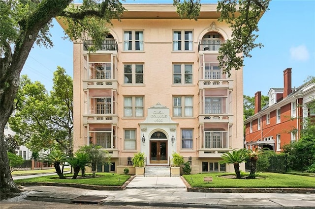 4900 Saint Charles Ave Unit 3F, New Orleans, LA 70115 - photo 1