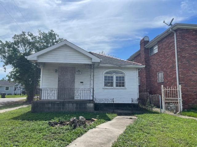 3400 Mandeville St, New Orleans, LA 70122 - photo 1