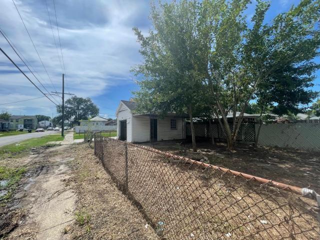 3400 Mandeville St, New Orleans, LA 70122 - photo 5