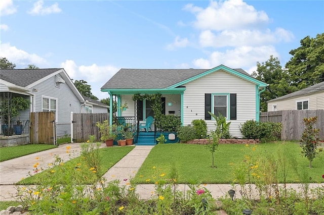 318 Wallace Dr, New Orleans, LA 70122 - photo 1