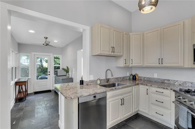 917 Cherokee St, New Orleans, LA 70118 - photo 11
