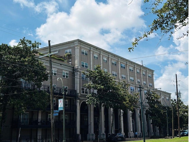 1750 Saint Charles Ave Unit 412, New Orleans, LA 70130 - photo 2