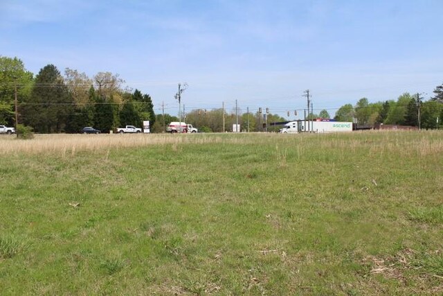 371 Bessie Rd, Piedmont, SC 29673