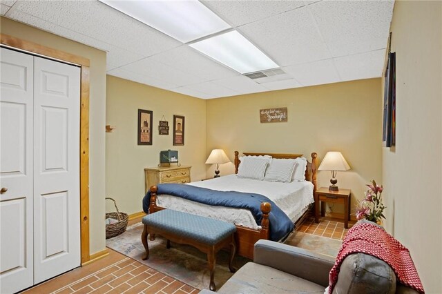 728 Tall Oak Trl, Seneca, SC 29678 - bedroom with a closet and a paneled ceiling