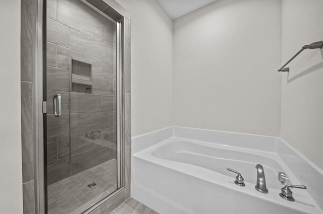 170 Preston Ridge Dr, Seneca, SC 29672 - full bath featuring a stall shower and a bath