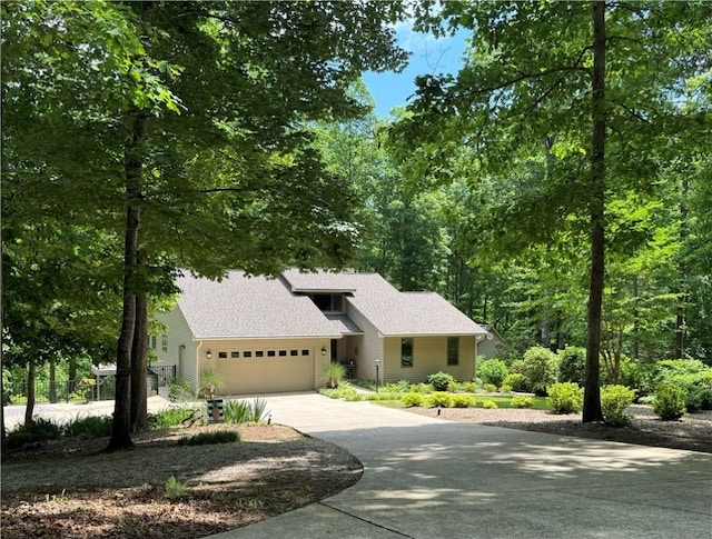 view of front of house featuring a garage