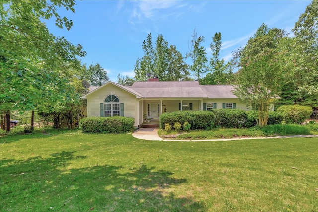 single story home with a front yard