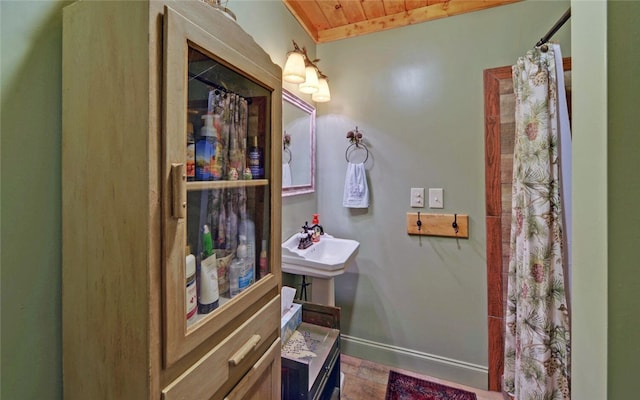 99 Cranes Creek Dr, Hartwell, GA 30643