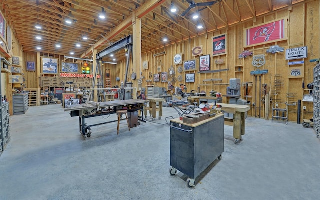 99 Cranes Creek Dr, Hartwell, GA 30643