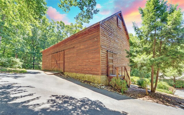 99 Cranes Creek Dr, Hartwell, GA 30643