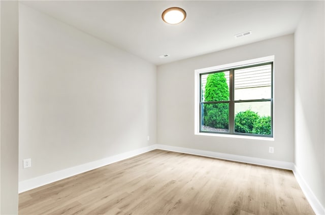 empty room featuring light hardwood / wood-style flooring