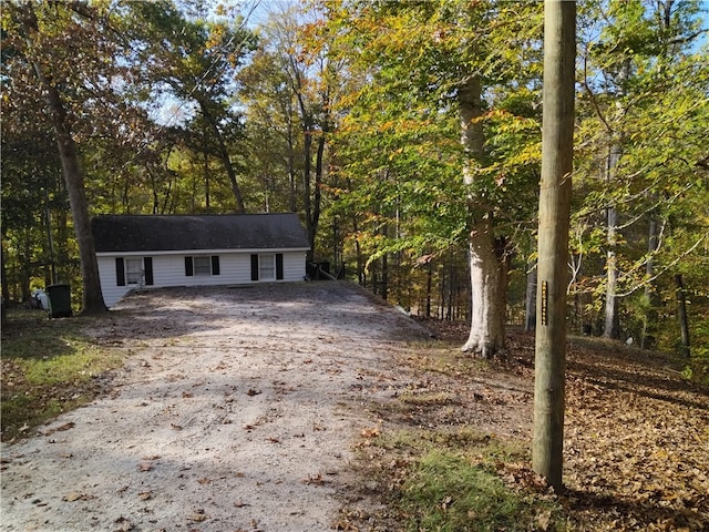 view of front of property