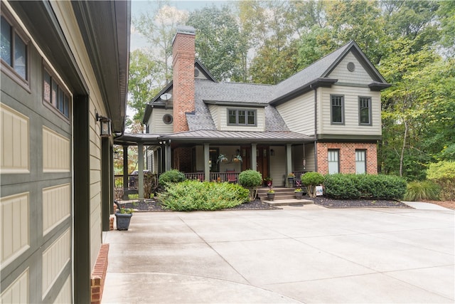 view of front of house with covered porch