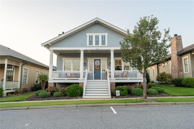 view of front facade with a porch